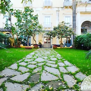 https://il-giardino-di-piazza-falcone.sicilyhotelsitaly.net